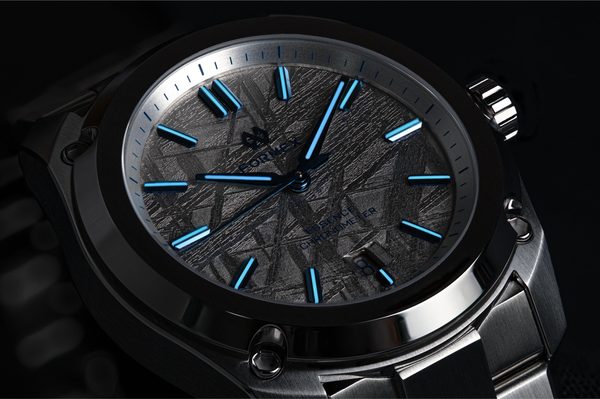 Formex Essence ThirtyNine Automatic Chronometer Space Ghost 0339.1.6643.100 - Obrázek 3
