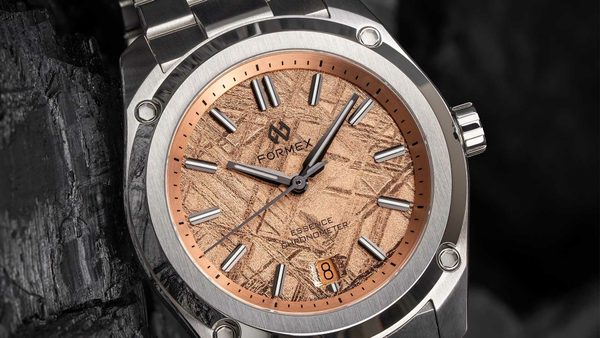 Formex Essence ThirtyNine Automatic Chronometer Space Gold 0339.9.6695.101 - Obrázek 2