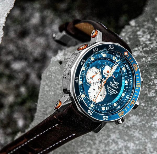 Vostok Europe Lunochod-2 Multifuncional Line YM86-620A636 - bílý gumový řemínek - Obrázek 3
