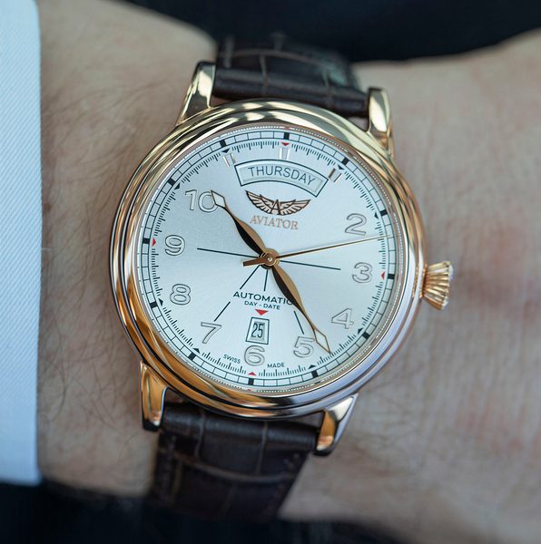 Aviator Douglas Day-Date 45 Automatic V.3.44.2.400.4 - Obrázek 3